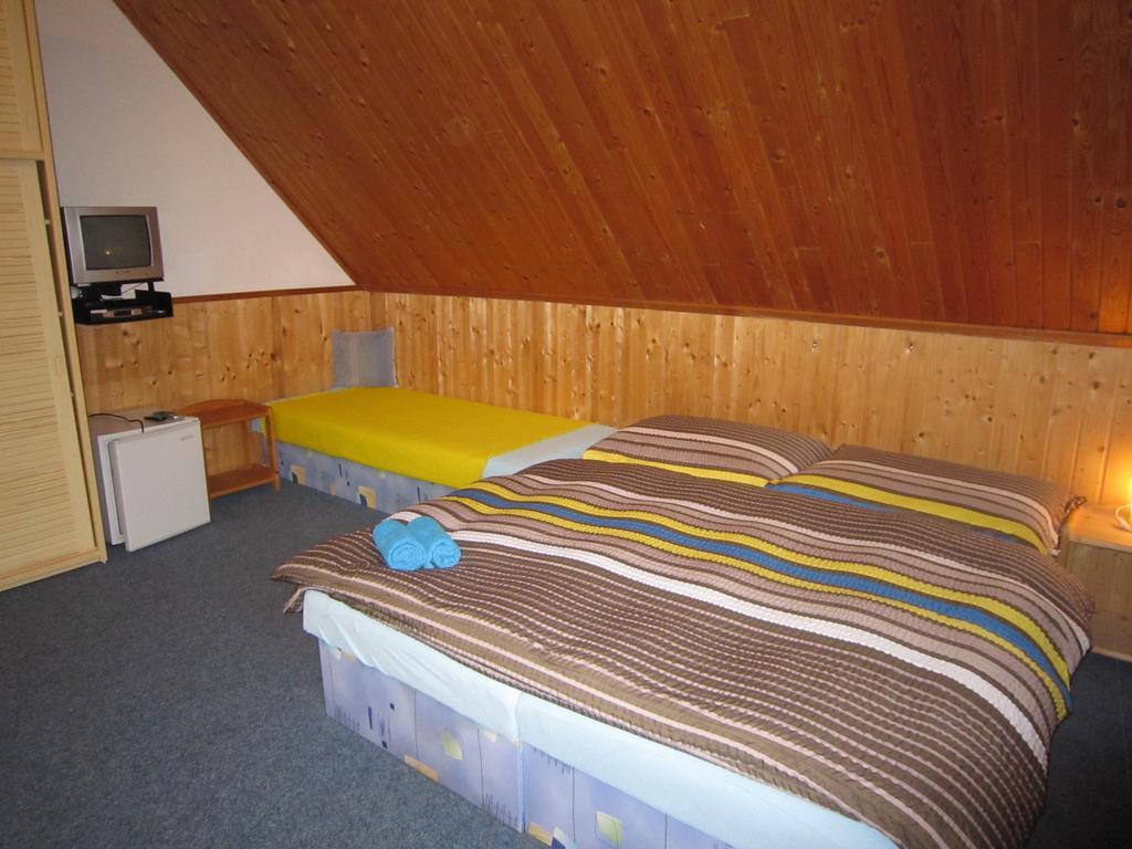 Dueto Hotel Harrachov Szoba fotó