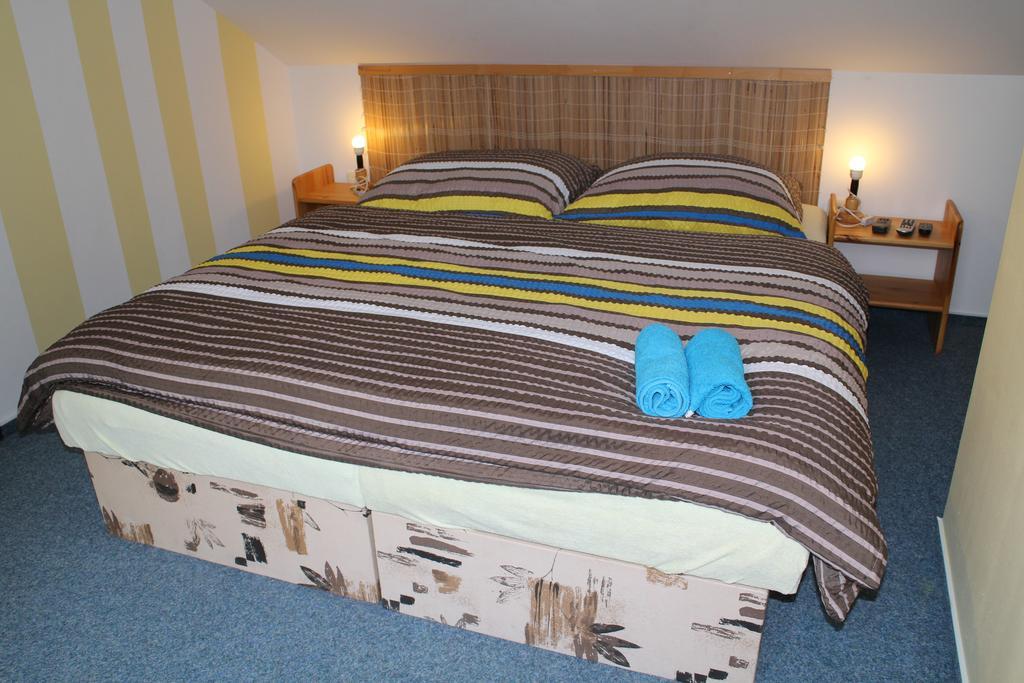 Dueto Hotel Harrachov Szoba fotó